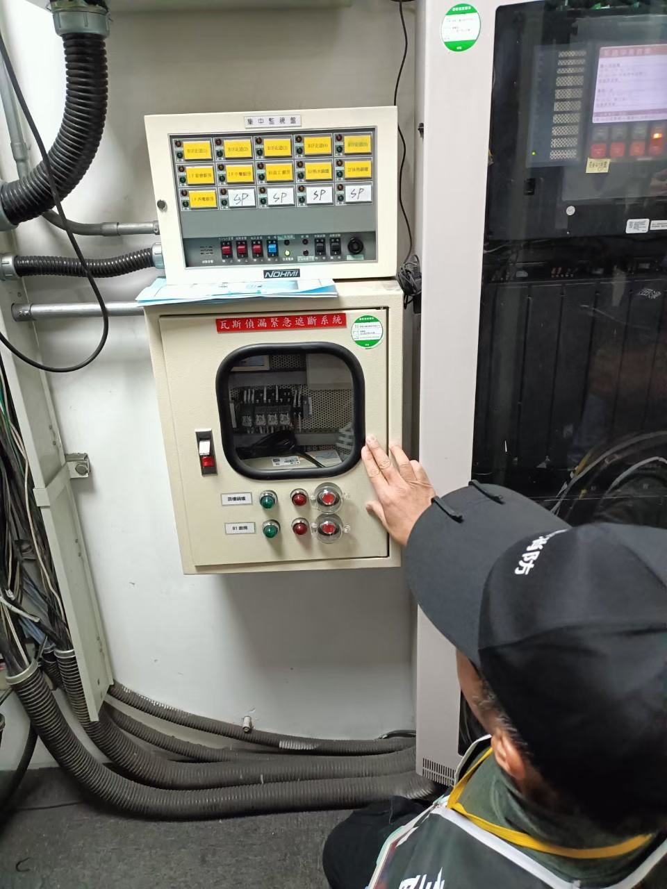 消防系統維護現場檢修作業